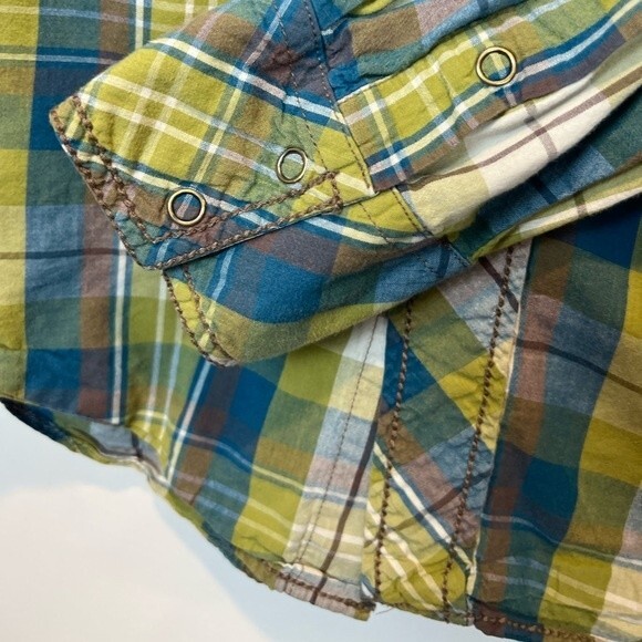 Tin Haul Snap Button Down Long sleeve LG - Picture 2 of 8